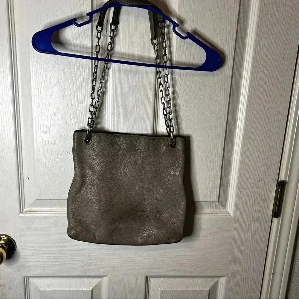 Tory Burch, Freda, Crossbody bag 11x10. magetic snap shiny silver pull through - Picture 3 of 4